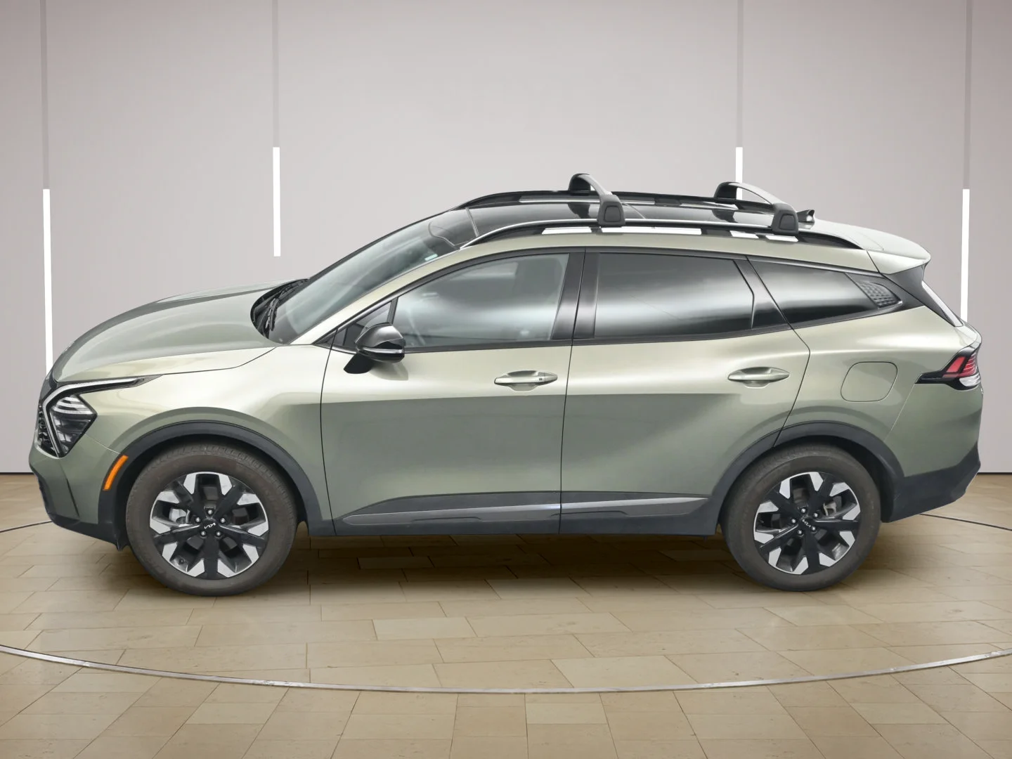 Used 2024 Jungle Green Kia X-Line image 37