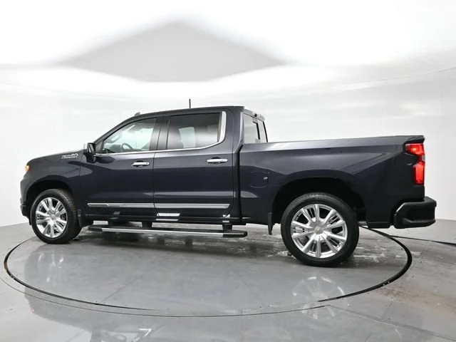 Used 2022 Dark Ash Metallic Chevrolet High Country image 8