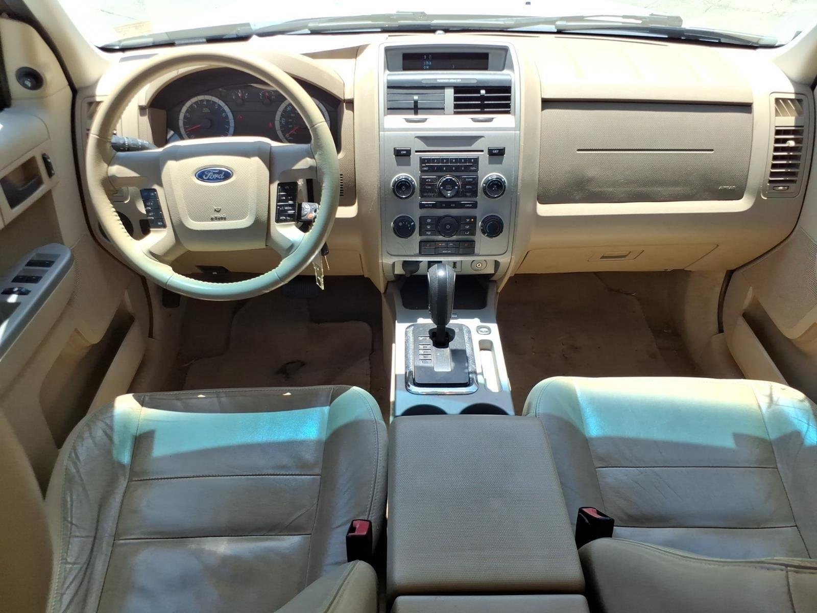 Used 2012 White Suede Ford XLT image 24