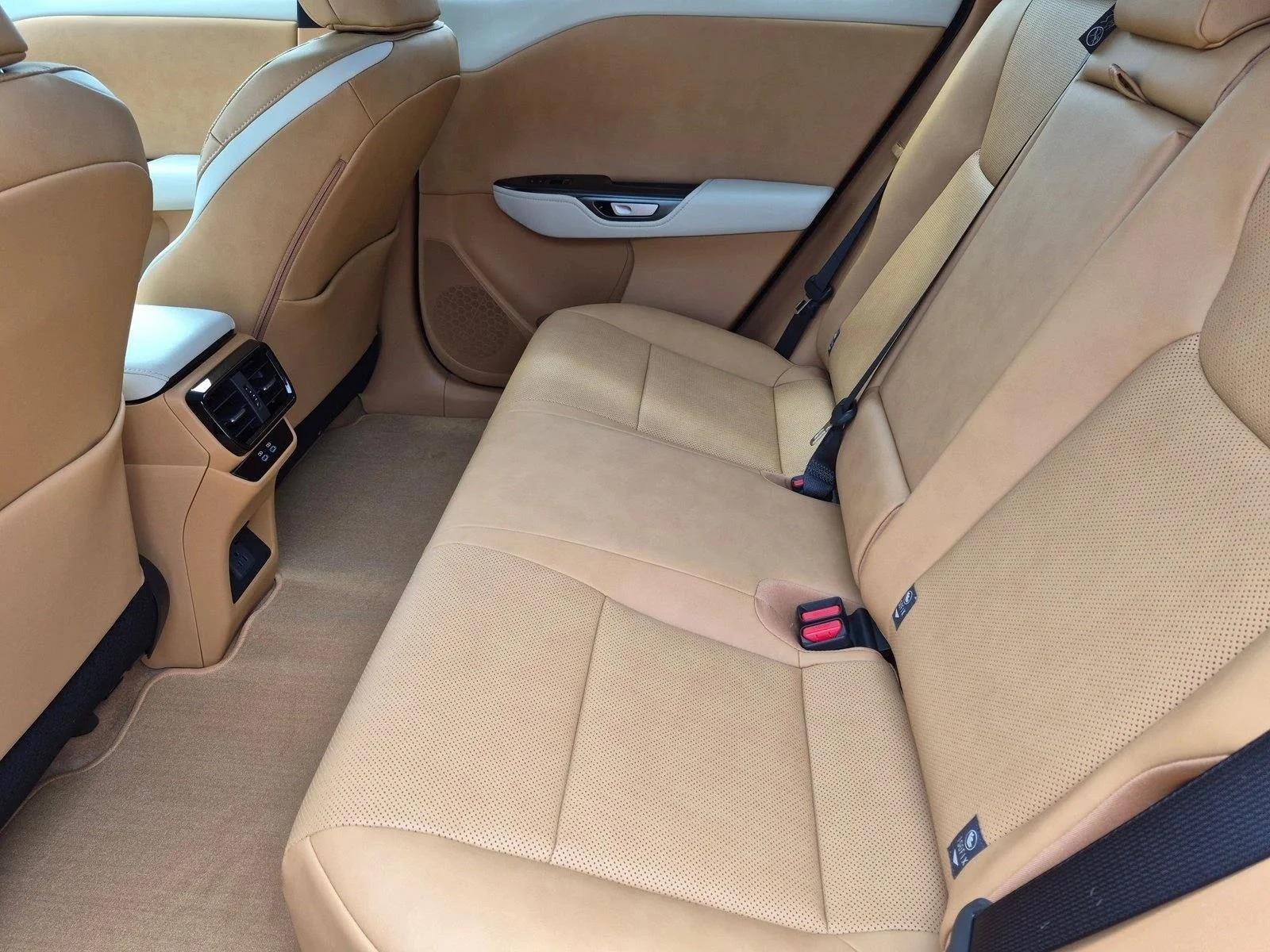 New 2026 Iridium Lexus  350e PREMIUM image 15
