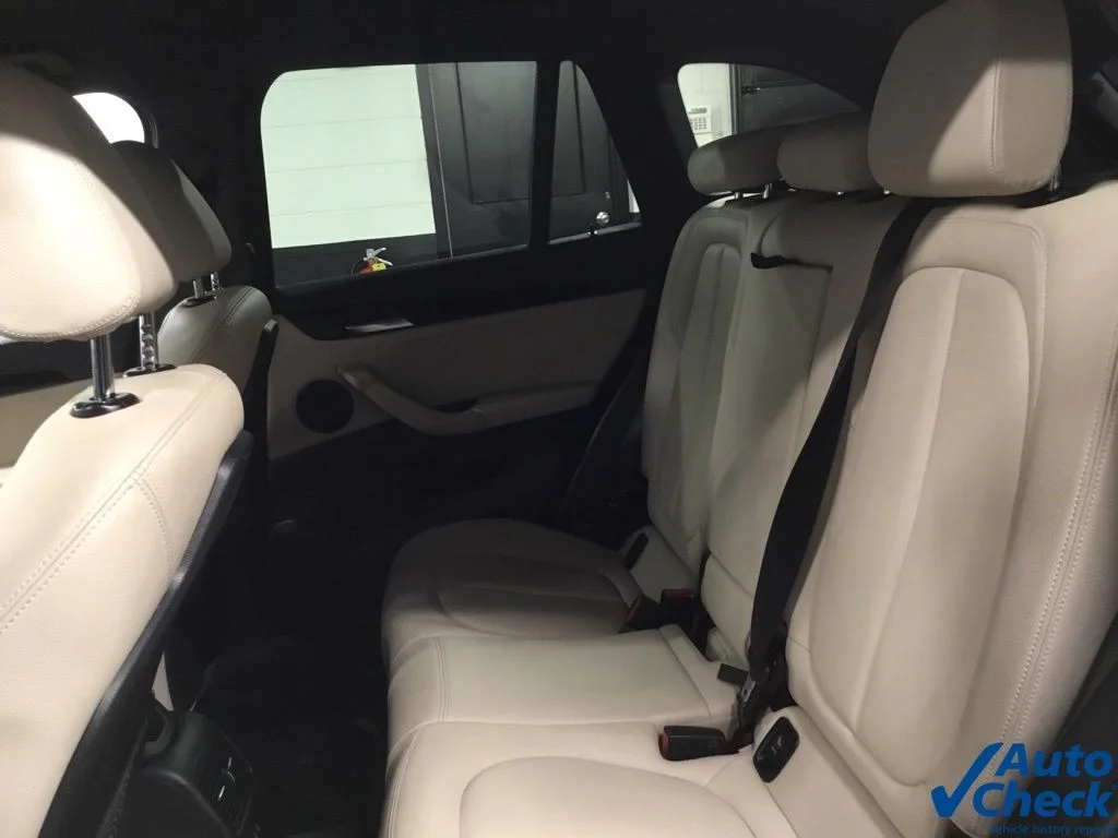 Used 2019 Gray BMW xDrive28i image 31