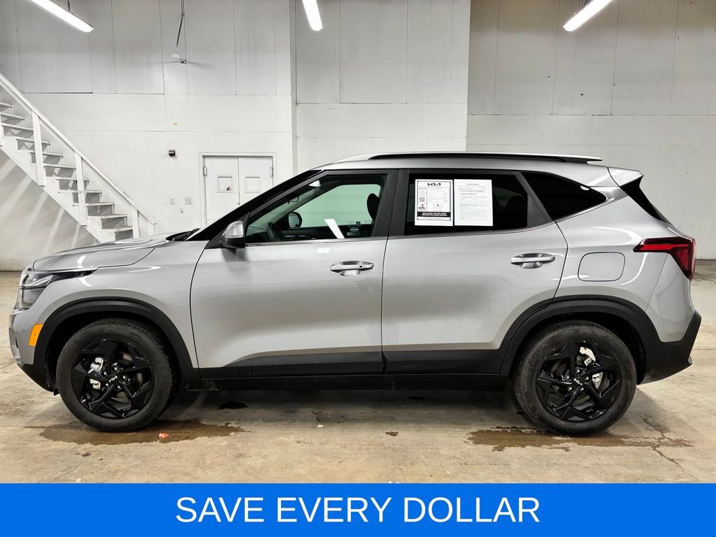 Used 2026 Gray Kia EX image 4