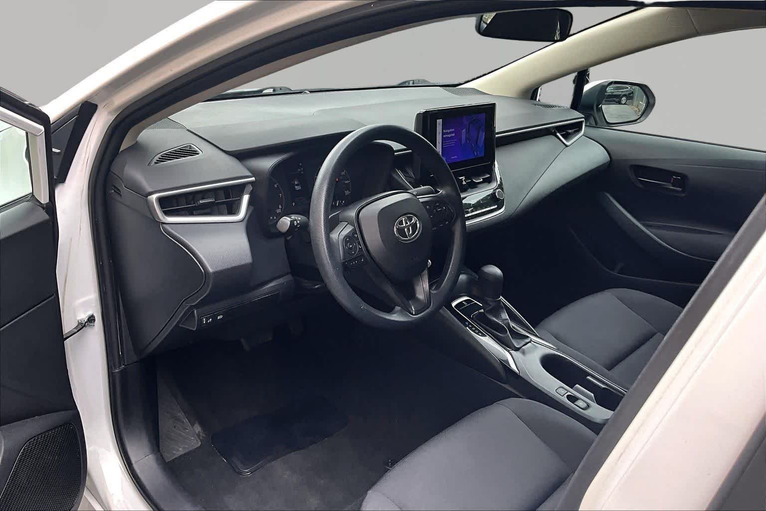 Used 2024 Ice Cap Toyota LE image 18