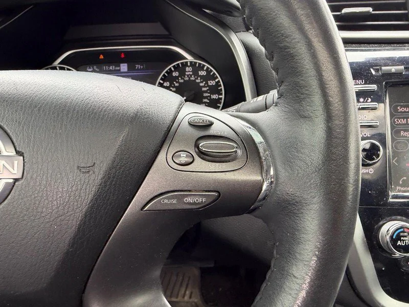 Used 2023 Gray Nissan Platinum image 13
