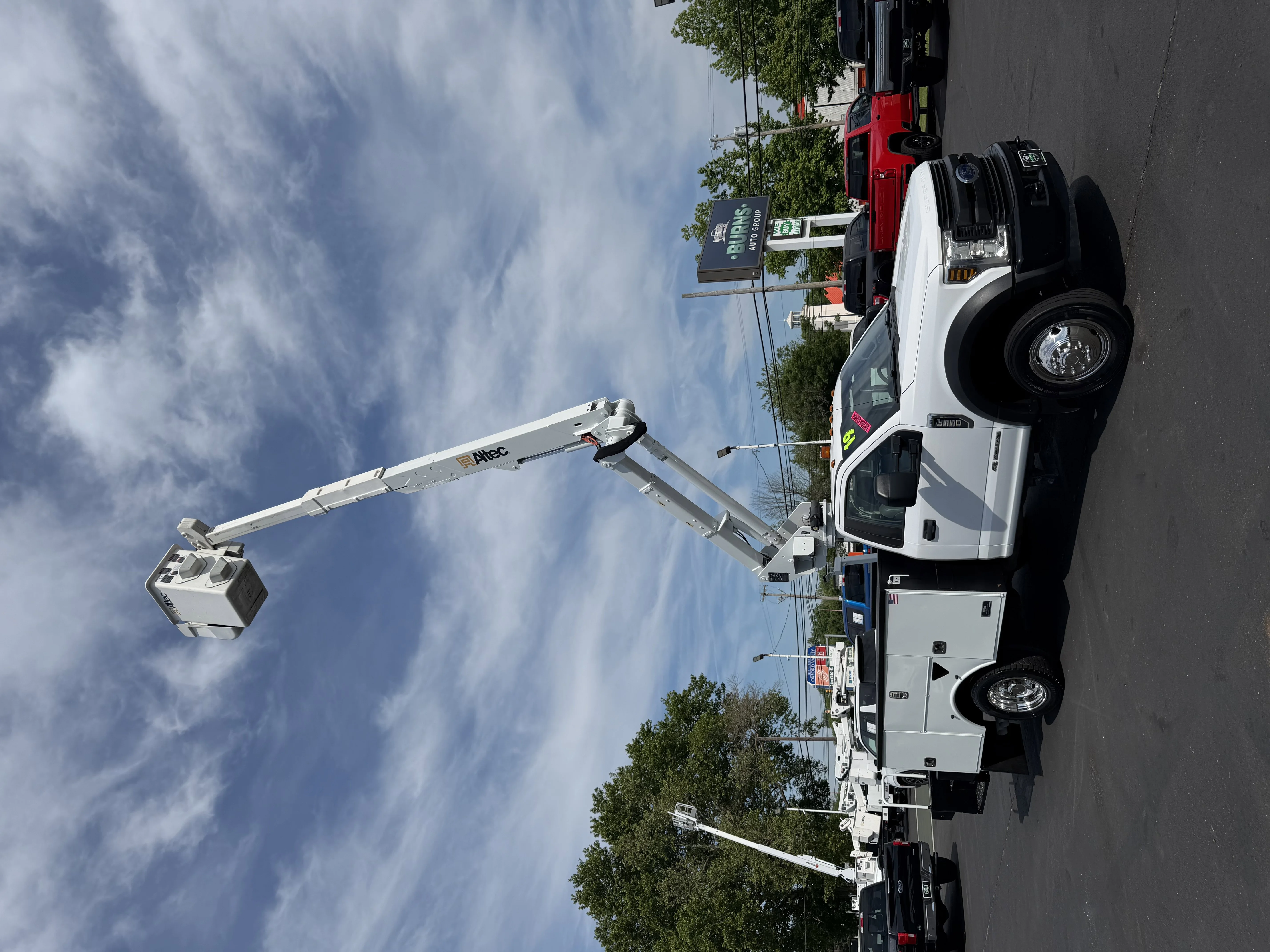 Used 2019 Oxford White   Z1 Ford XLT image 8