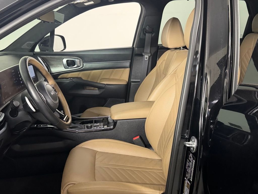Used 2025 Black Kia X-Line SX Prestige image 22