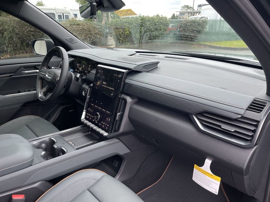 2026 GMC Acadia AT4 - Photo 29