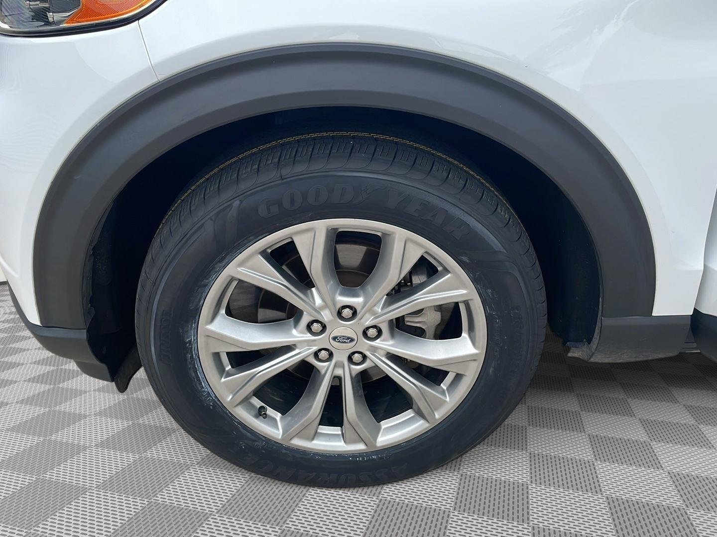 Used 2020 Oxford White Ford XLT image 7