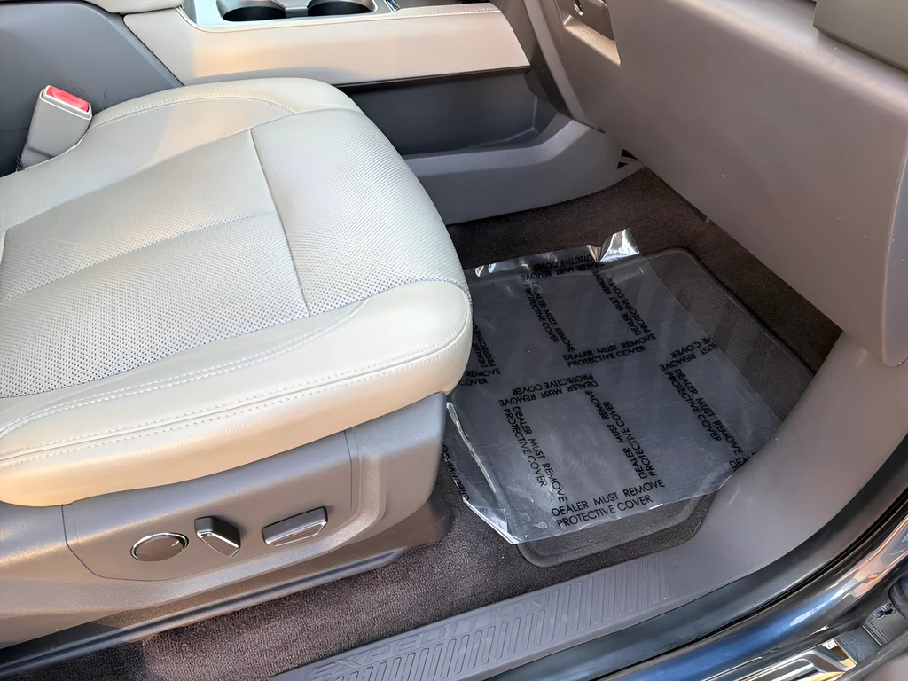 Used 2018 Blue Ford XLT image 45