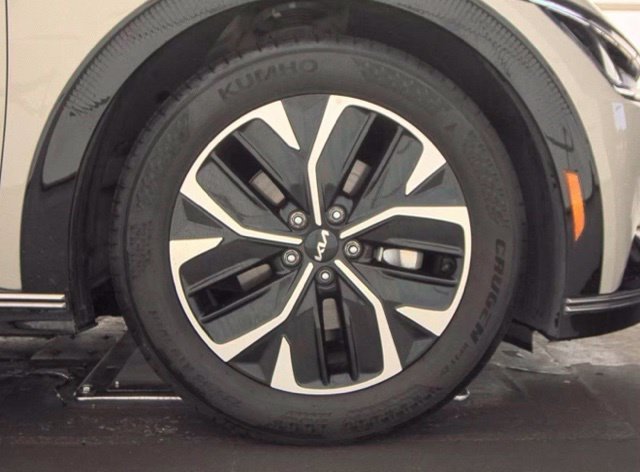 Used 2023 Glacier Kia Wind image 19