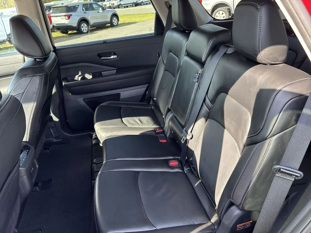 Used 2024 Red Nissan SL image 24
