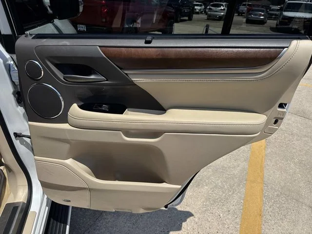 Used 2021 White Lexus 570 image 26