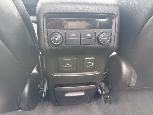 Used 2018 Silver GMC SLT-1 image 21