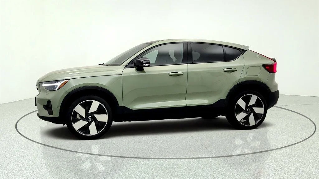 Used 2023 Sage Green Metallic Volvo Twin eAWD Ultimate with Pixel LED Headlights image 8