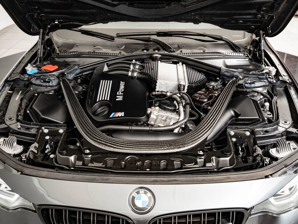 Used 2018 Mineral Gray Metallic BMW  image 44