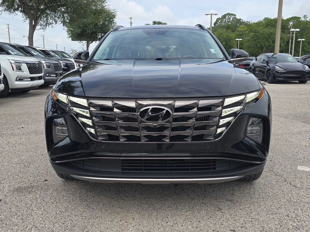 Used 2024 Black Hyundai Limited image 3
