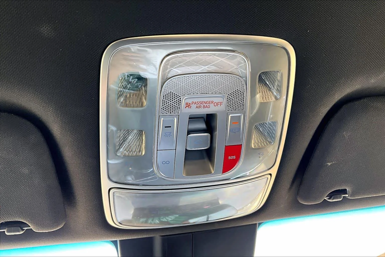Used 2024 Makalu Gray Genesis 3.5T Sport image 31