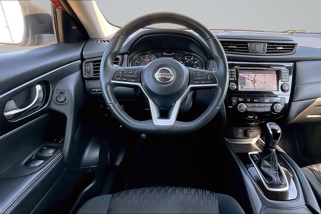 Used 2017 Red Nissan SV image 5