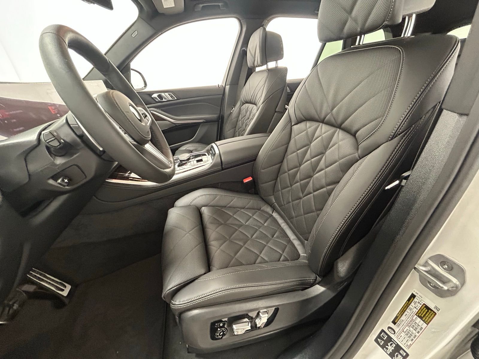 New 2026 Alpine White BMW xDrive40i image 51