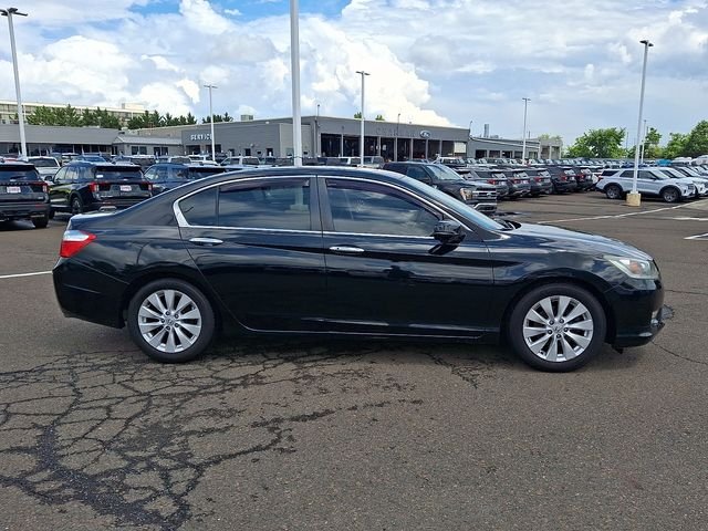 Used 2014 Black Honda EX image 7