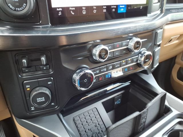 New 2026 Star White Metallic Tri-Coat Ford Lariat image 24