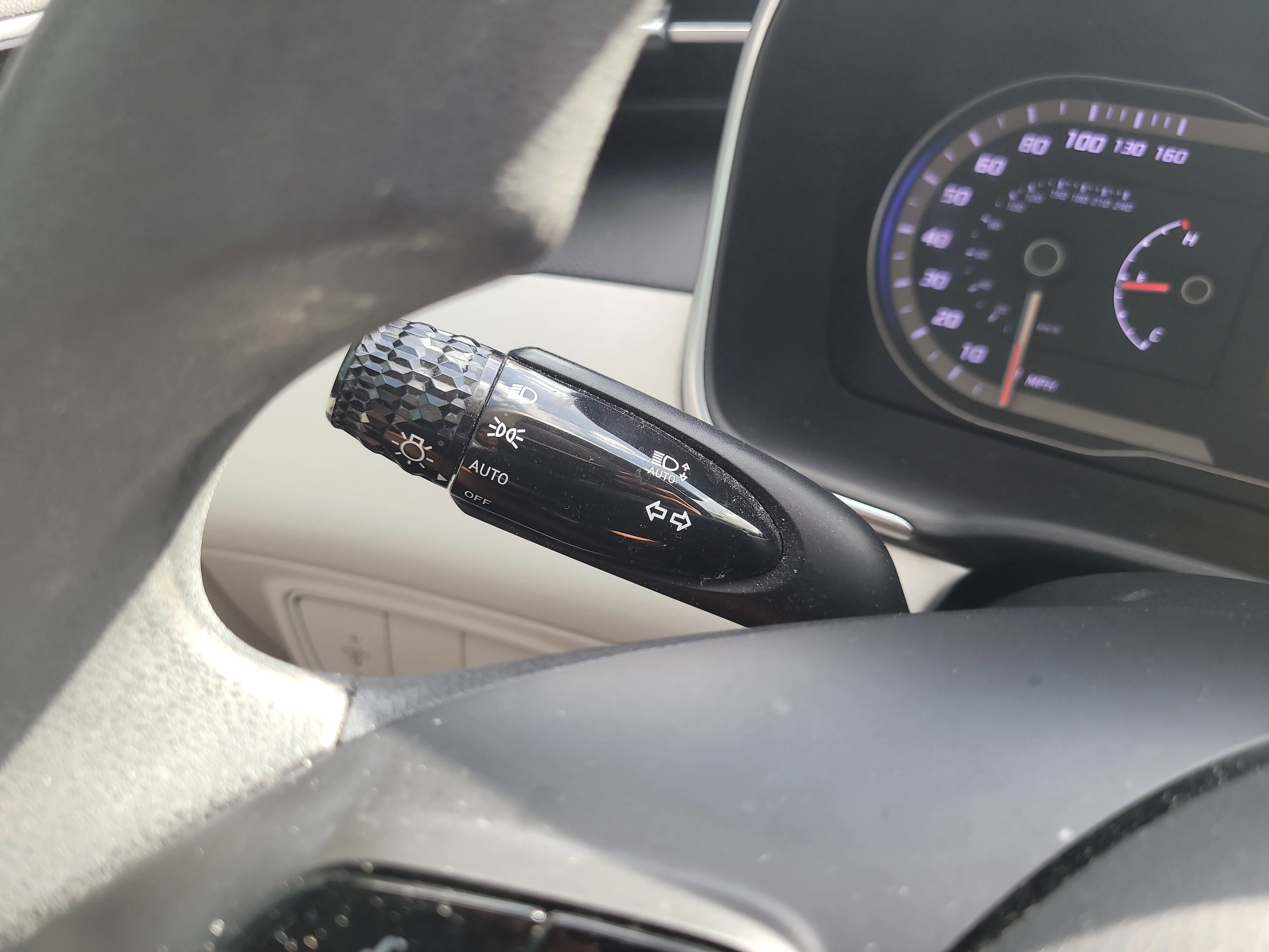 Used 2024 Intense Blue Hyundai SE image 29