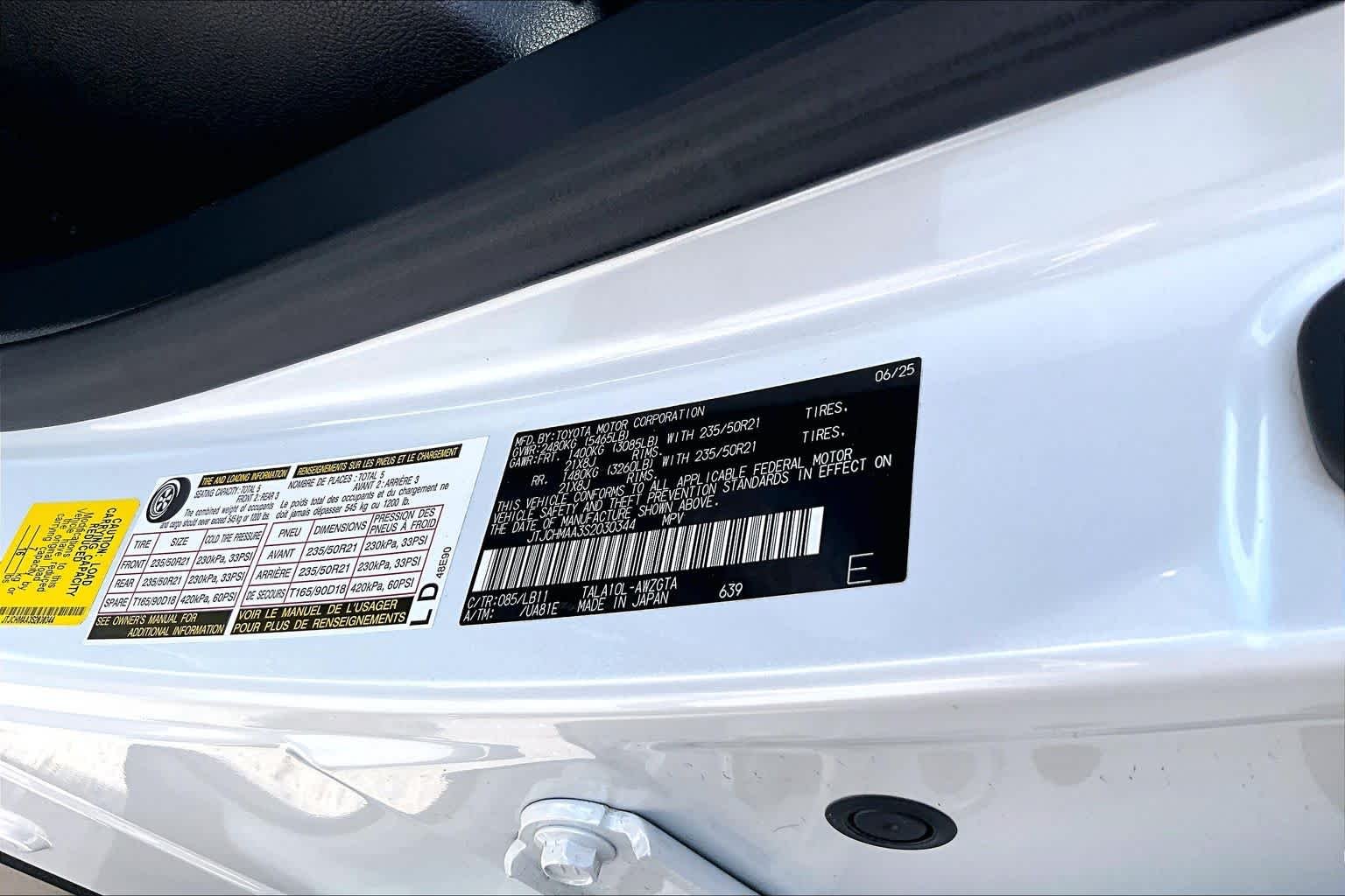 Used 2025 Eminent White Pearl Lexus Premium Plus image 32