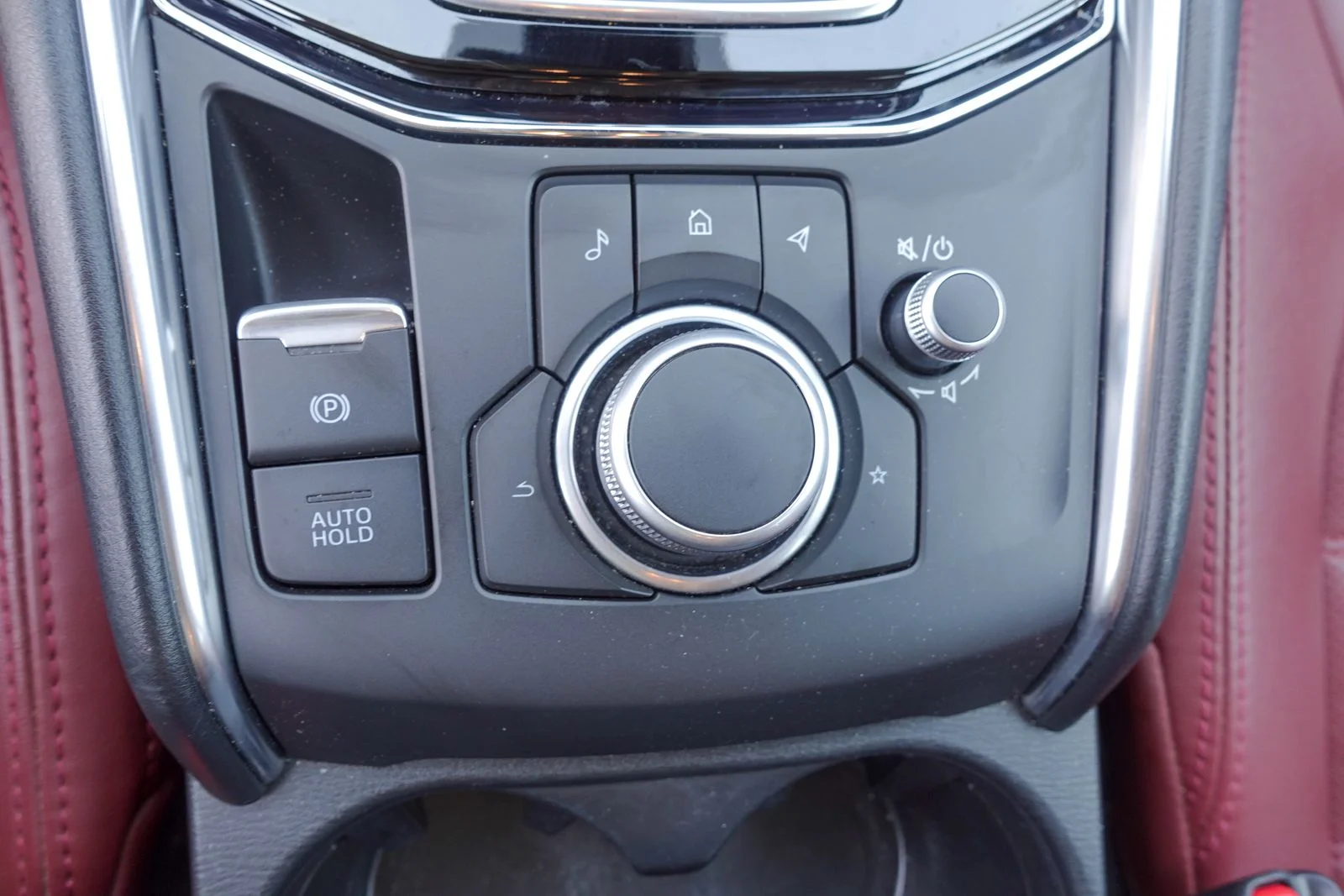 Certified Used 2025 Jet Black Mica Mazda 2.5 S Carbon Edition image 23