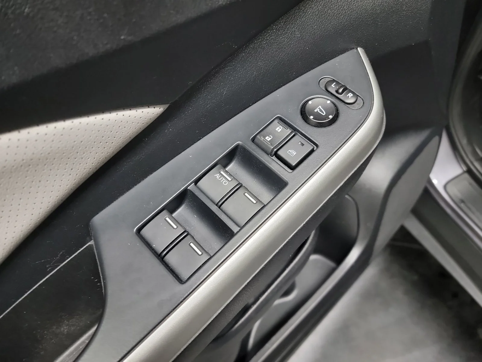 2015 Honda CR-V EX-L - Photo 13