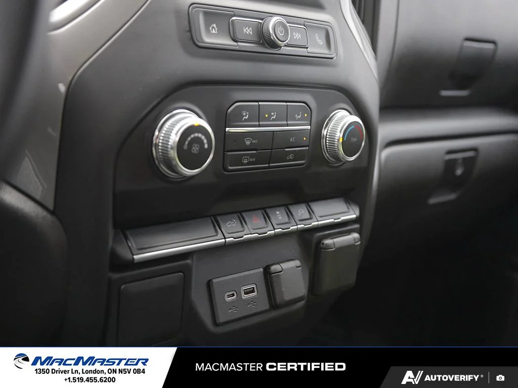 Used 2021  GMC  image 23