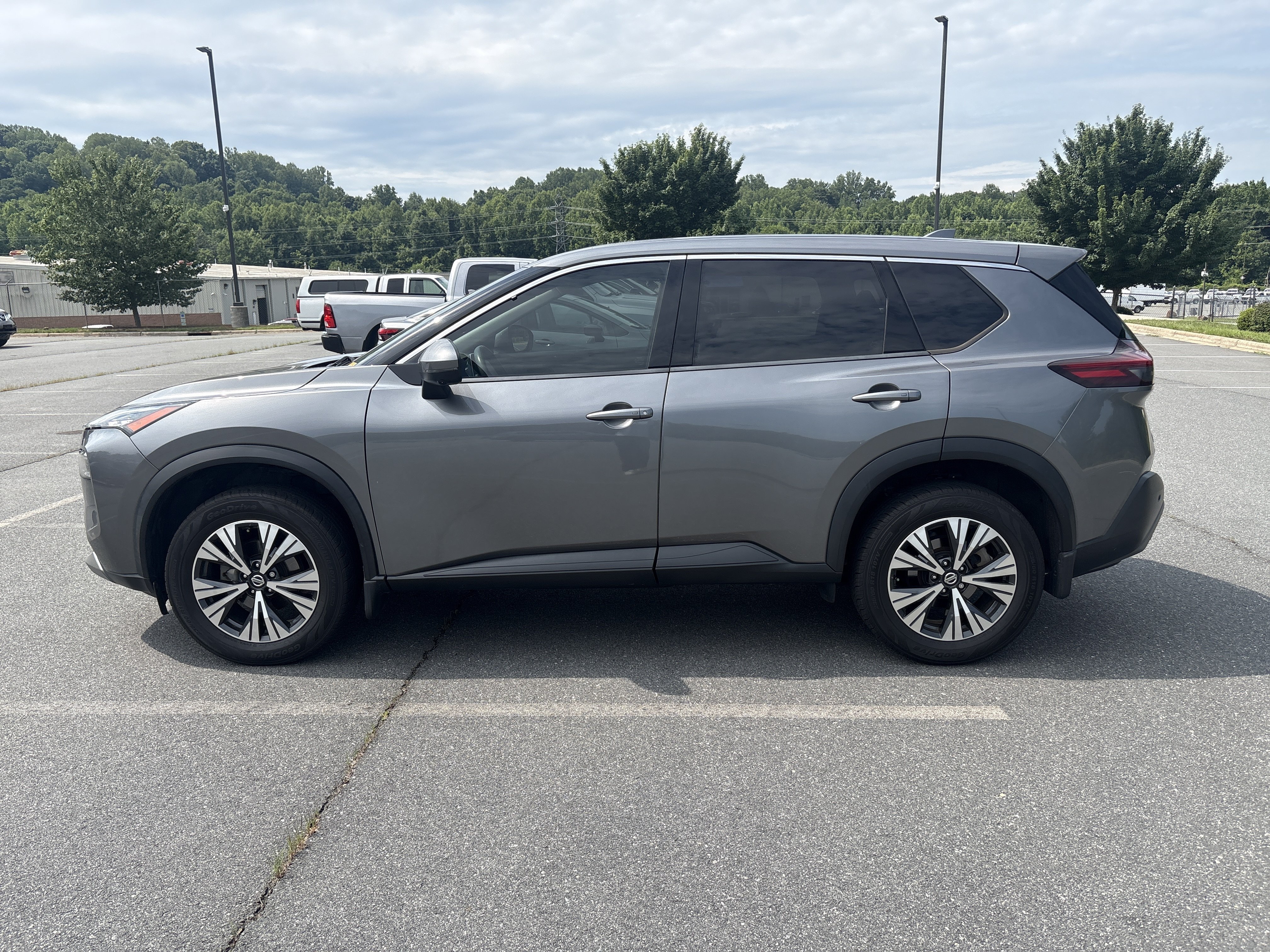Used 2021 Gun Metallic Nissan SV image 2