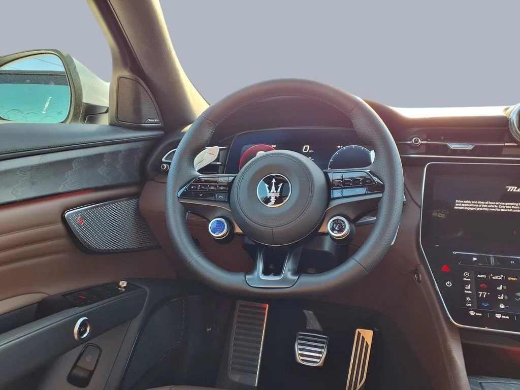 2026 Maserati Grecale Modena V6 - Photo 12