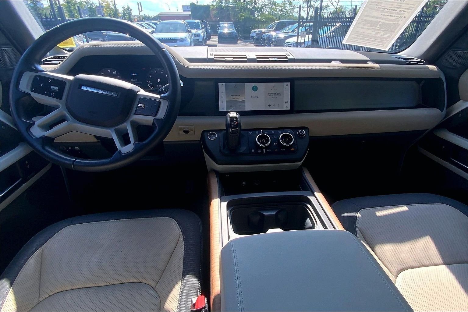 Used 2023 Fuji White Land Rover X-Dynamic SE image 15