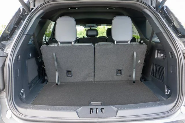 New 2026 Carbonized Gray Metallic Ford ST-Line image 10