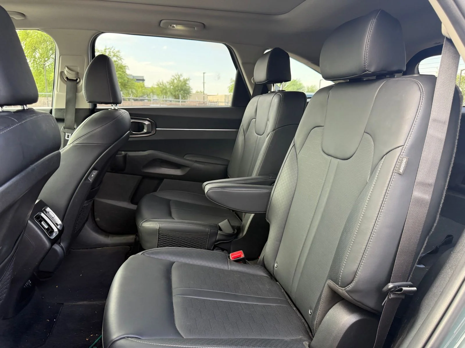 Used 2025 Cityscape Green Kia EX image 8