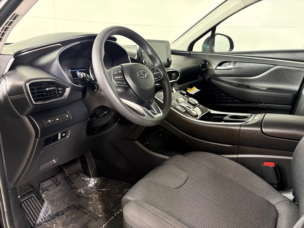 Used 2023 Black Hyundai SE image 22