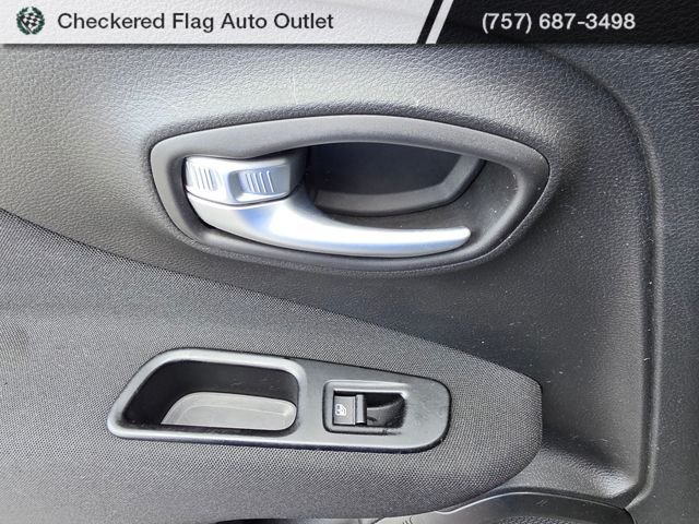 Used 2021 Sting-Gray Clearcoat Jeep Latitude image 39