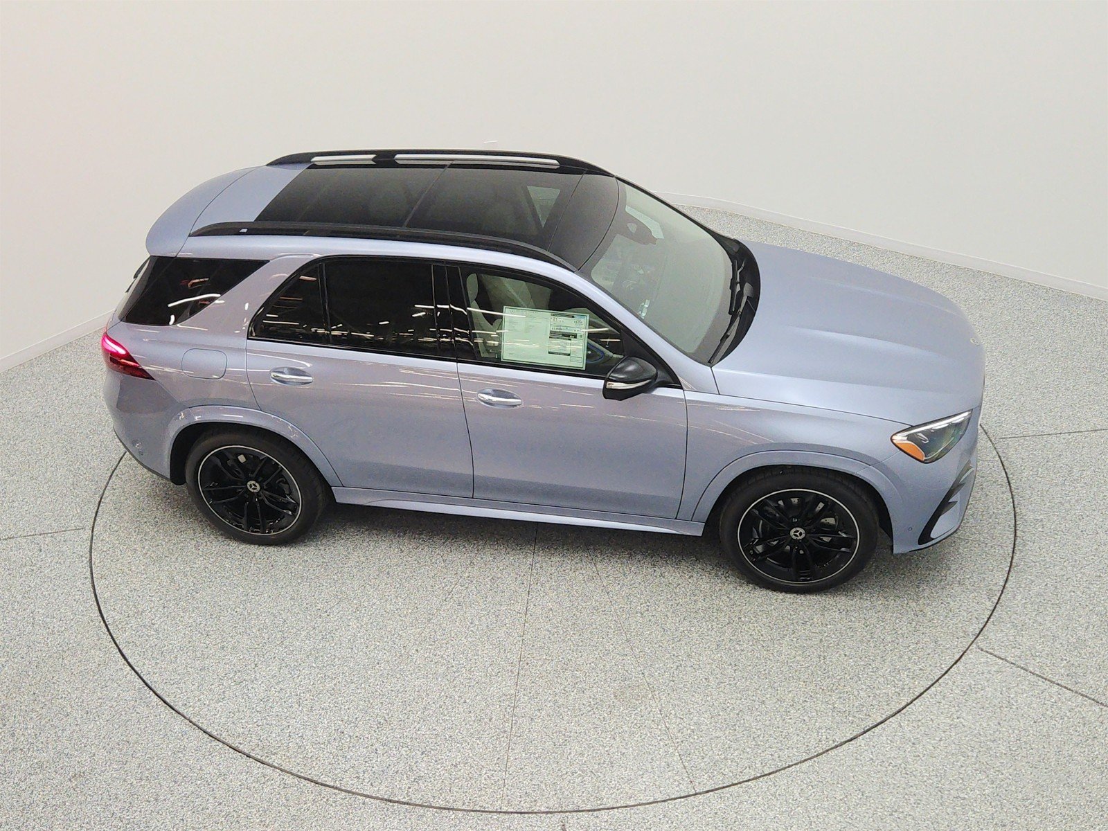 New 2026 MANUFAKTUR Cote d'Azur Light Blue Metallic Mercedes-Benz GLE 450 4MATIC® SUV image 19