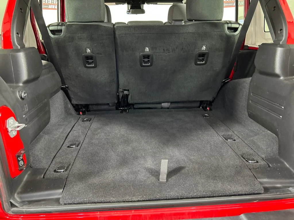Used 2025 Red Jeep Sahara image 21