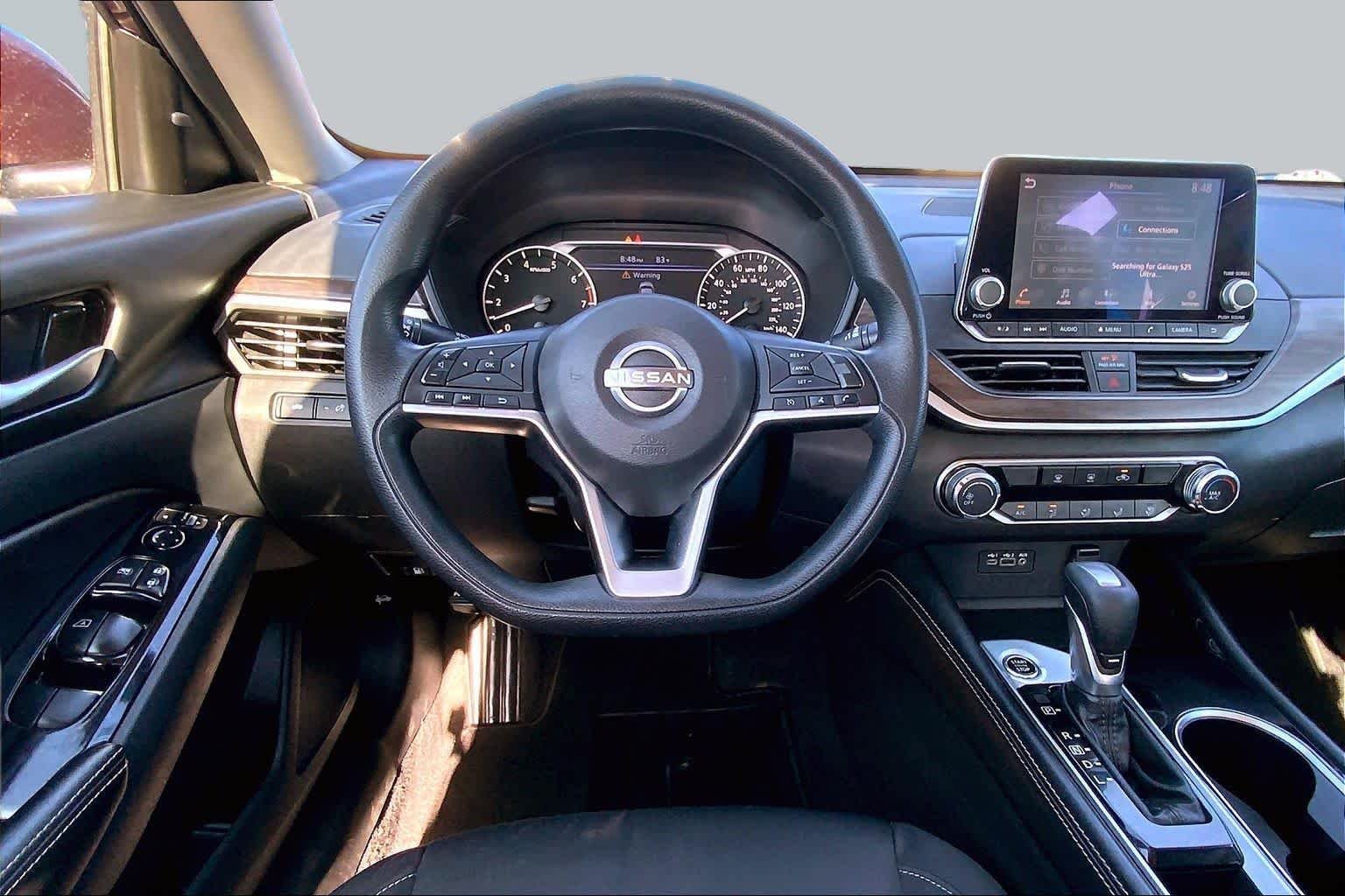 Used 2023 Garnet Pearl Metallic Nissan 2.5 SV image 6
