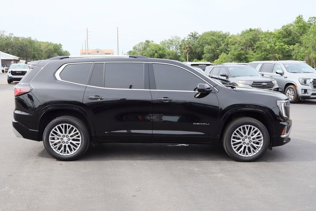 2024 GMC Acadia Denali - Photo 10