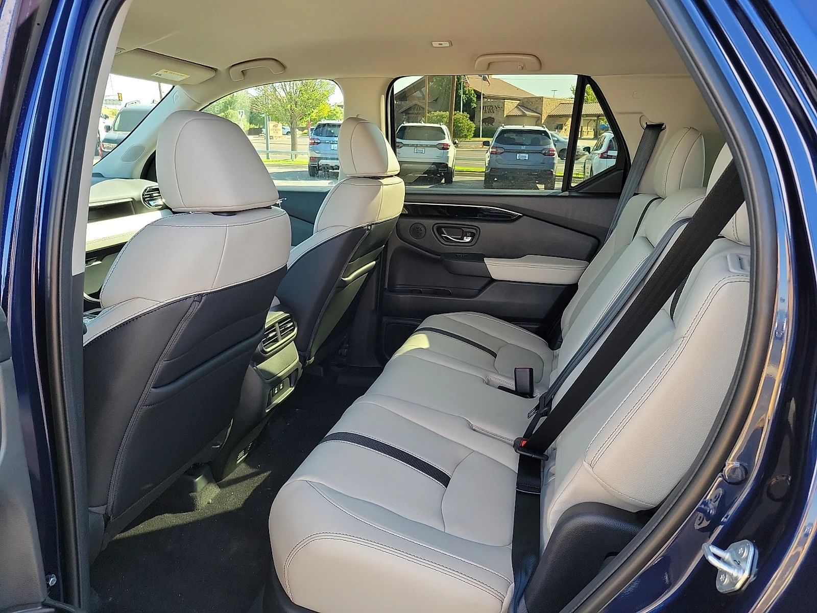 New 2026 Obsidian Blue Pearl Honda RTL image 16