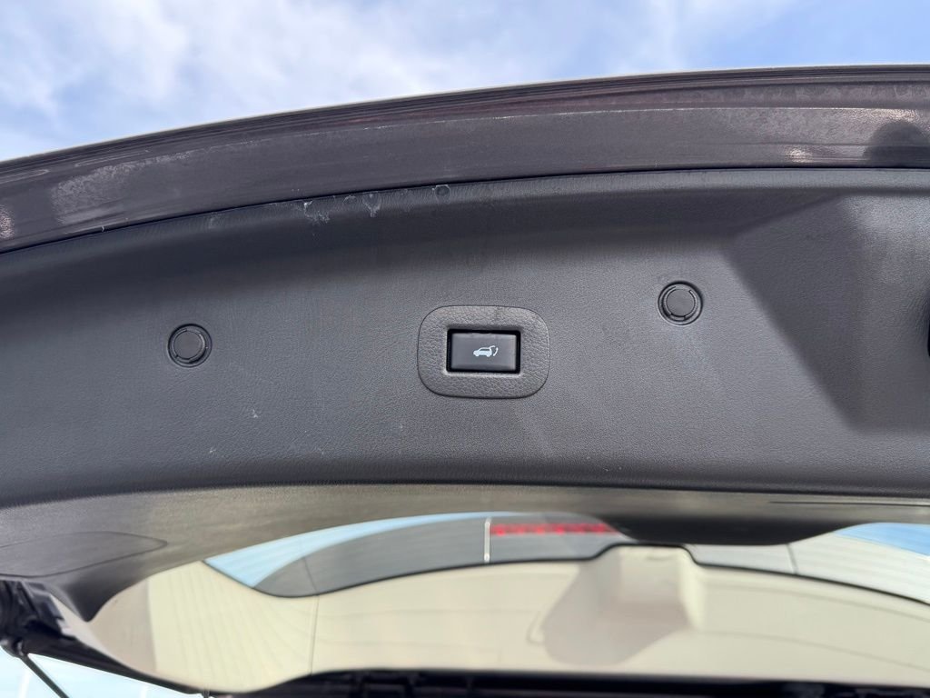 Used 2024 Gray INFINITI LUXE image 50