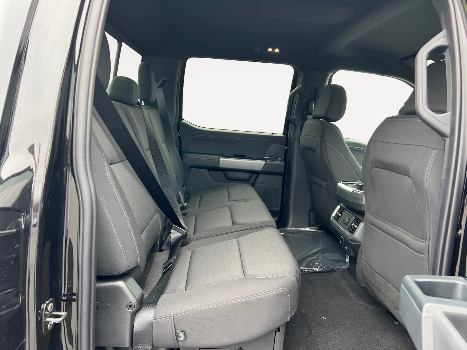 2025 Ford F-150 XLT - Photo 18