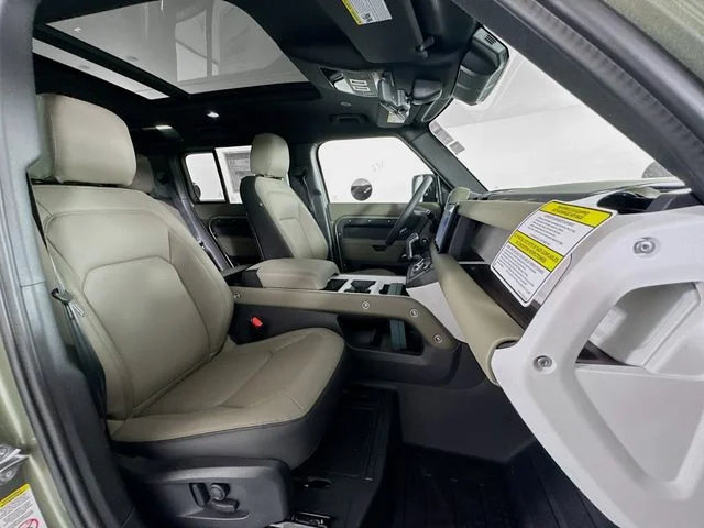 Certified Used 2025 Green Land Rover X-Dynamic SE image 28