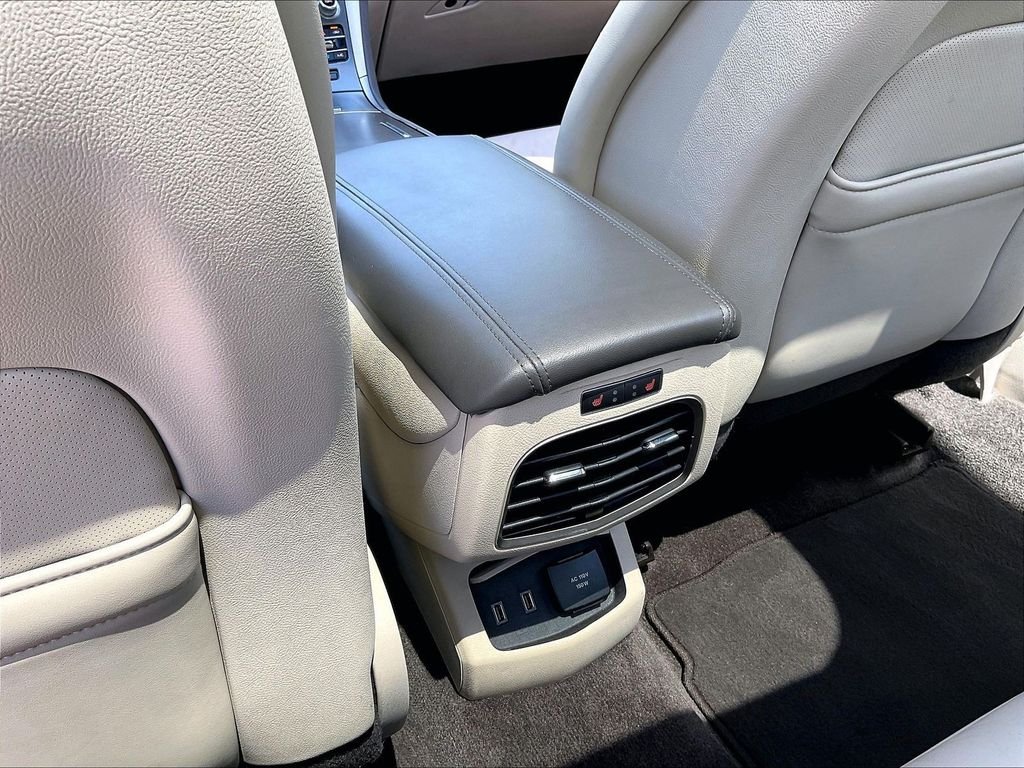 Used 2017 White Lincoln Reserve image 28