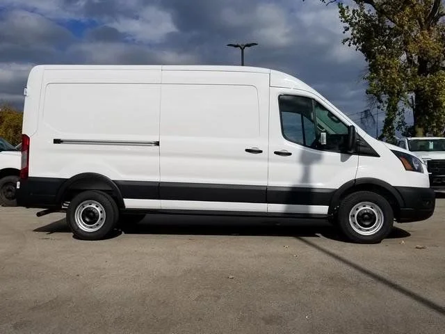 New 2026 Oxford White Ford Cargo Van image 2