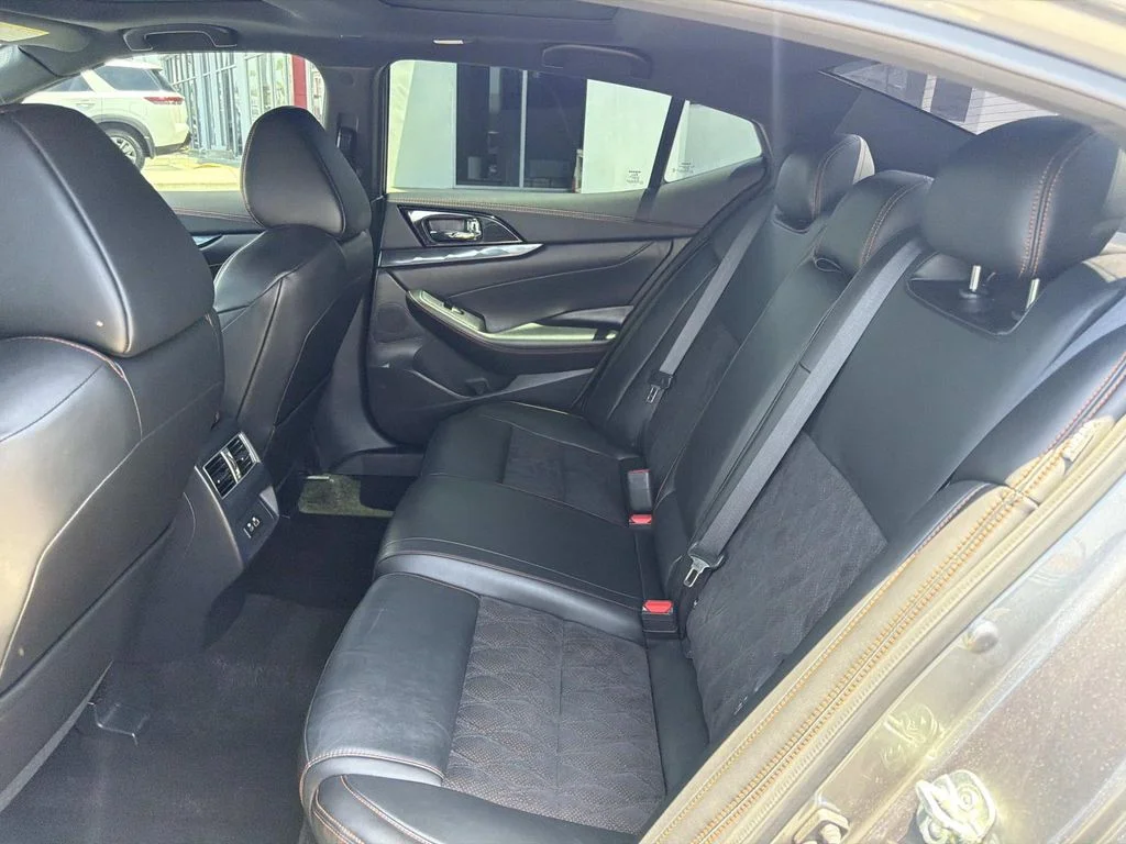 Certified Used 2020 GUN METALLIC Nissan SR image 27