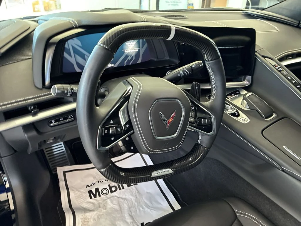 Used 2025 Black Chevrolet Z06 image 14