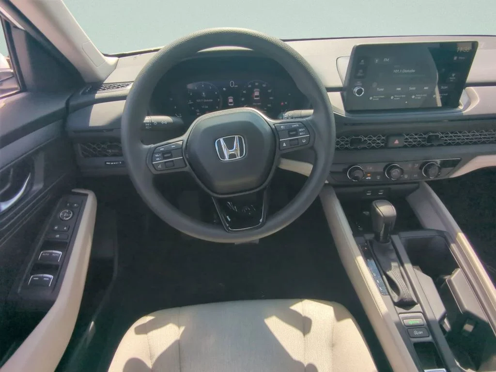 New 2026 Platinum White Pearl Honda LX image 40
